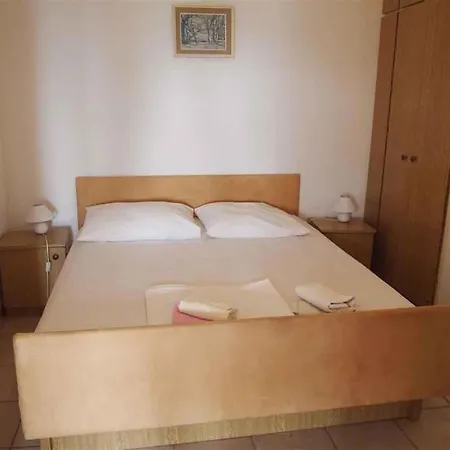 Appartement In 6930